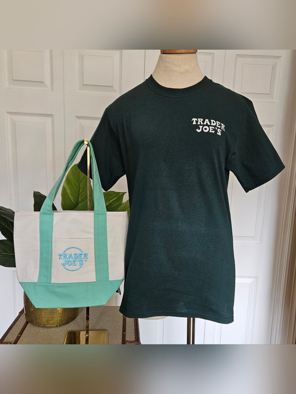 Trader Joe's Set Of Mini Pastel Canvas Tote bag & 100% Cotton T-shirt Size S